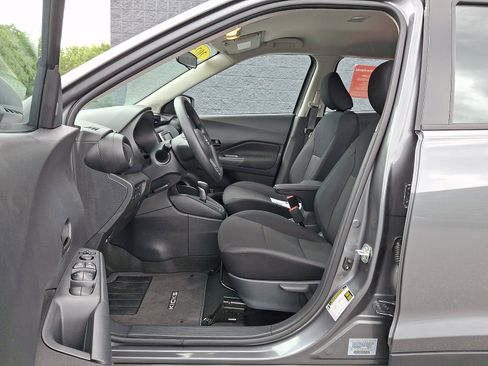 Certified 2025 Nissan Kicks Play S FWD image 14