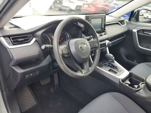 Used 2019 Toyota RAV4 XLE image 8
