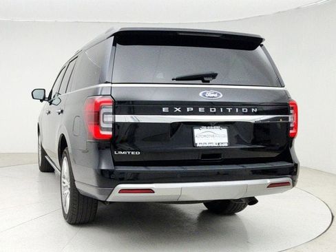 Used 2023 Ford Expedition Limited image 6
