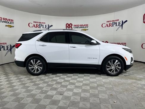 Used 2023 Chevrolet Equinox Premier image 8