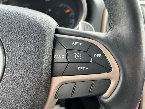 Used 2015 Jeep Grand Cherokee Limited image 21