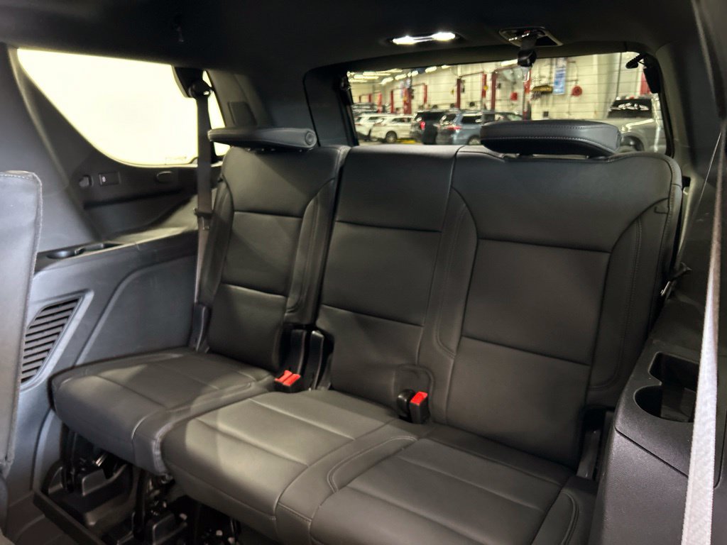 Used 2025 Chevrolet Tahoe LT w/ Comfort Package AWD/4WD image 31