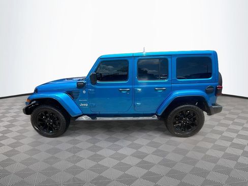 Used 2022 Jeep Wrangler Unlimited Sahara w/ Safety Group AWD/4WD image 9