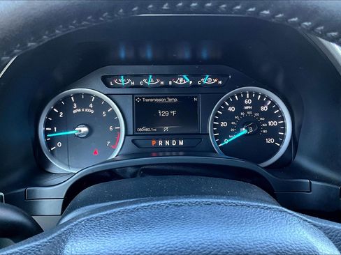 Used 2019 Ford Expedition XLT image 13