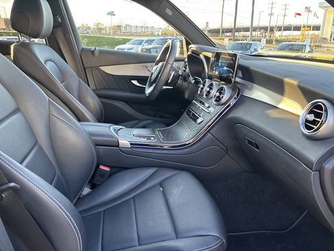 Used 2021 Mercedes-Benz GLC 300 image 19