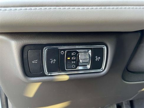 Used 2023 Lincoln Aviator Reserve w/ Equipment Group 201A image 18