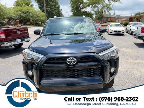 Used 2018 Toyota 4Runner SR5 Premium RWD image 3
