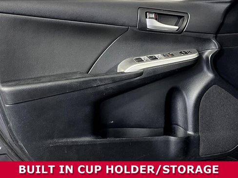 Used 2014 Toyota Camry SE image 15
