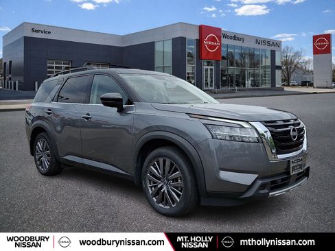 Certified 2023 Nissan Pathfinder SL w/ SL Premium Package AWD/4WD image 1