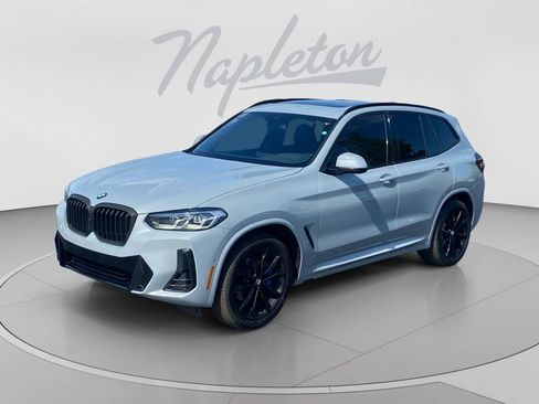 Used 2024 BMW X3 sDrive30i w/ M Sport Package RWD image 1