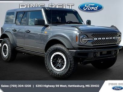 New 2025 Ford Bronco Badlands w/ Sasquatch Package