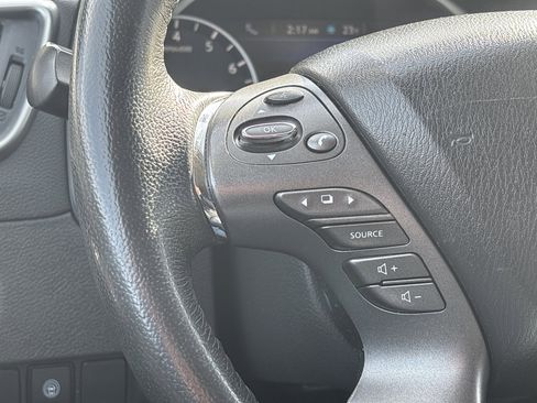 Used 2020 Nissan Murano SV image 21