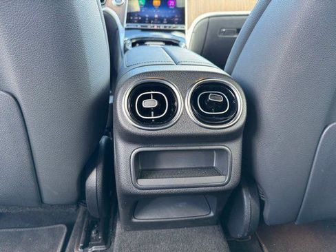 Certified 2025 Mercedes-Benz GLC 300 GLC 300 image 17