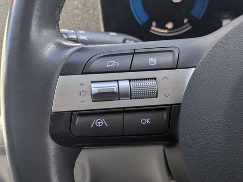 Used 2025 Hyundai Kona SEL AWD/4WD image 23