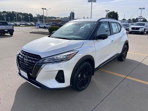 Used 2024 Nissan Kicks SR image 6