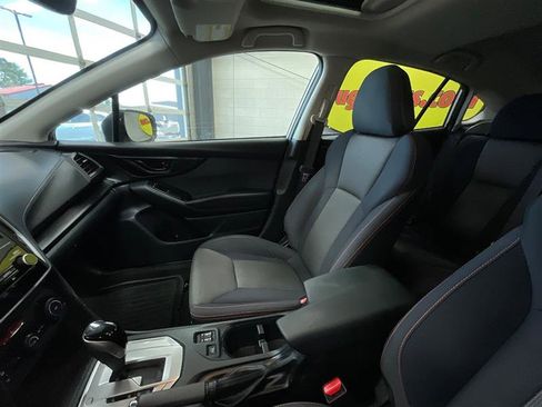 Used 2018 Subaru Crosstrek 2.0i Premium image 11