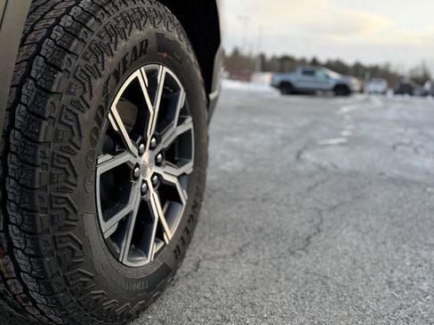 New 2026 GMC Acadia AT4 w/ Luxury Package image 11
