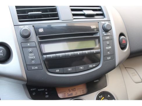 Used 2006 Toyota RAV4 Limited AWD/4WD image 31