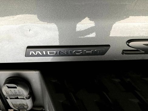 Used 2018 Nissan Titan PRO-4X image 24