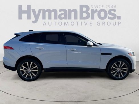 Used 2020 Jaguar F-PACE Prestige image 2
