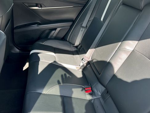Used 2025 Toyota Camry SE FWD image 10