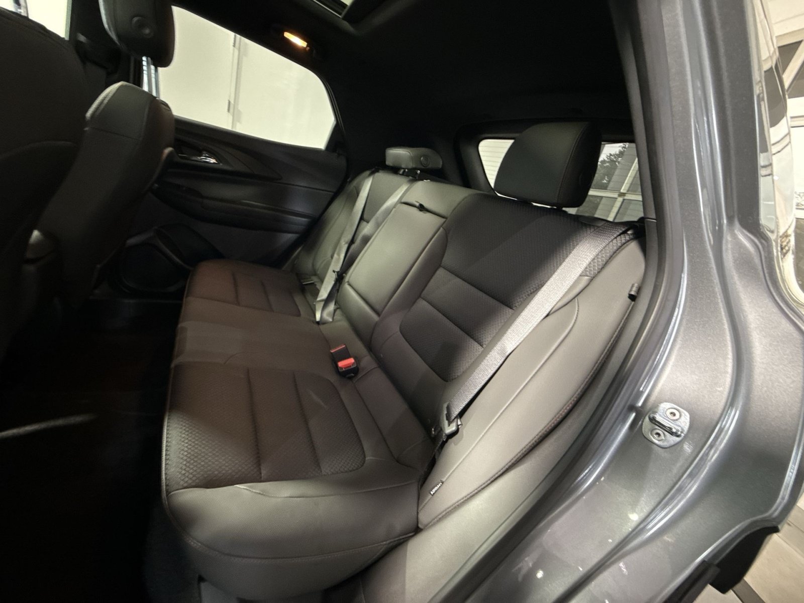 Used 2023 Chevrolet TrailBlazer RS w/ Sun and Liftgate Package AWD/4WD image 26