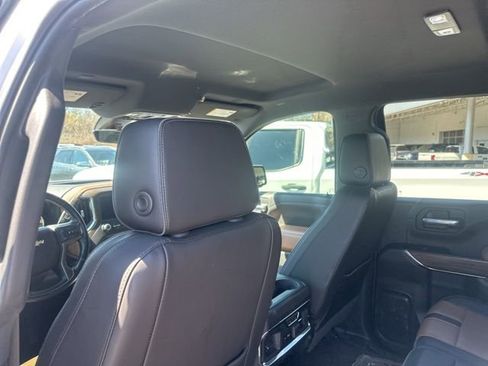 Used 2019 Chevrolet Silverado 1500 High Country w/ Technology Package image 35