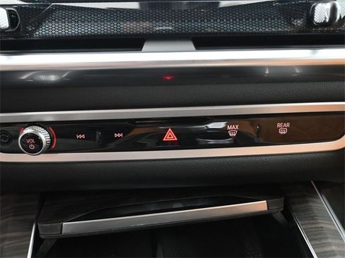 New 2026 BMW X5 sDrive40i w/ Climate Comfort Package image 4