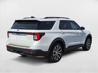 New 2025 Ford Explorer ST-Line video 2