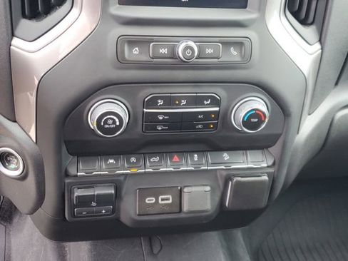 Used 2023 Chevrolet Silverado 1500 Custom Trail Boss AWD/4WD image 26