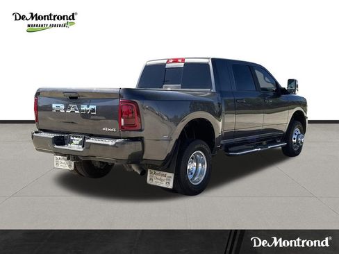Used 2025 RAM 3500 Laramie image 5