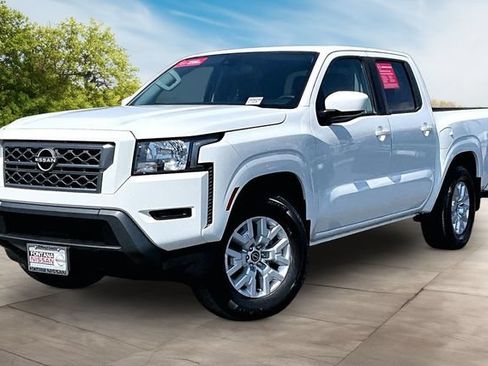 Certified 2023 Nissan Frontier SV w/ Tow Package RWD image 3