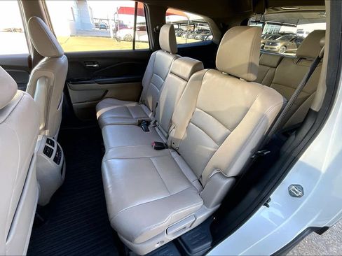 Used 2017 Honda Pilot EX-L image 17