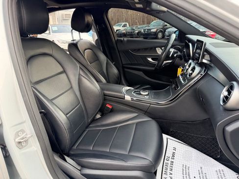 Used 2017 Mercedes-Benz C 300 4MATIC Sedan image 27