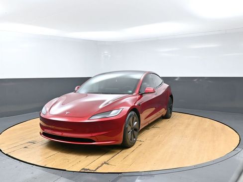 Used 2024 Tesla Model 3 Long Range AWD/4WD image 4