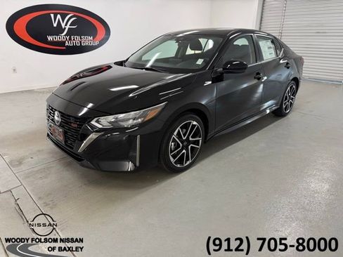 New 2025 Nissan Sentra SR image 1
