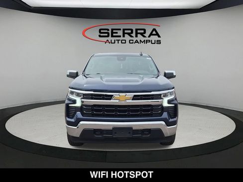 Used 2022 Chevrolet Silverado 1500 LT AWD/4WD image 9