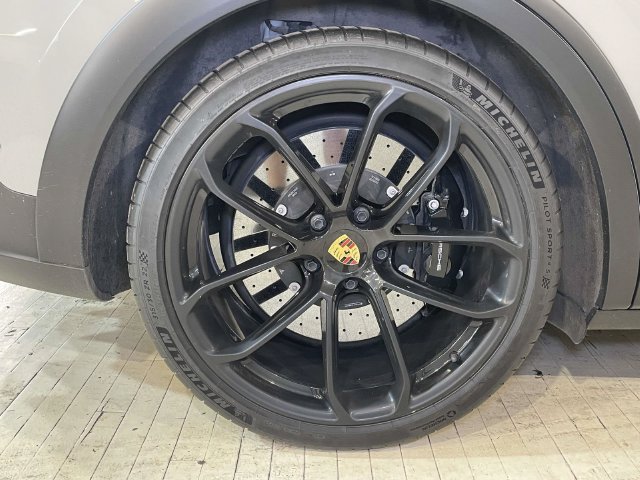 Certified 2023 Porsche Cayenne Turbo GT AWD/4WD image 12
