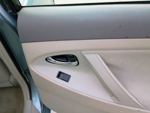 Used 2009 Toyota Camry LE image 12