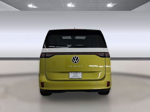 Used 2025 Volkswagen ID. Buzz 1st Edition image 10