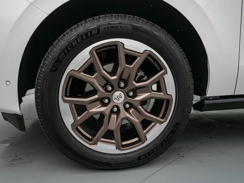 Certified 2025 Ford Expedition King Ranch AWD/4WD image 11