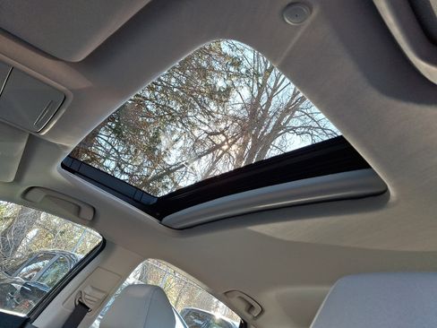 Certified 2024 Honda Accord EX image 14