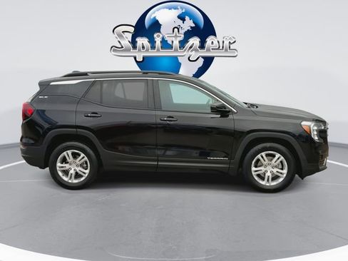 Used 2023 GMC Terrain SLE w/ Driver Convenience Package image 10