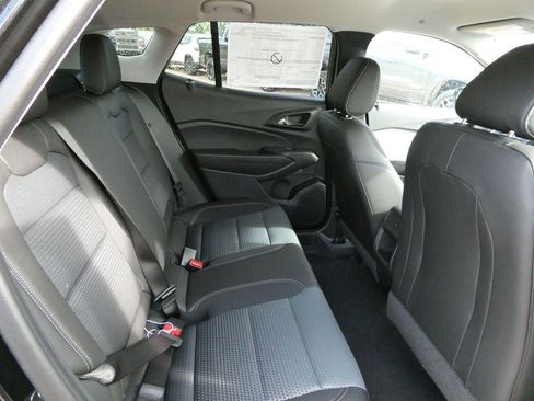 New 2026 Chevrolet Trax LT w/ Midnight Edition FWD image 13