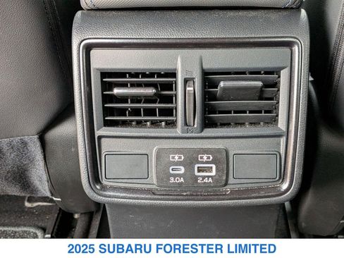 Used 2025 Subaru Forester Limited AWD/4WD image 17