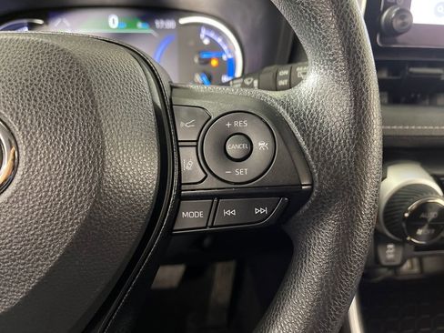 Used 2024 Toyota RAV4 XLE image 27