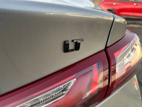 Used 2023 Chevrolet Malibu LT image 33