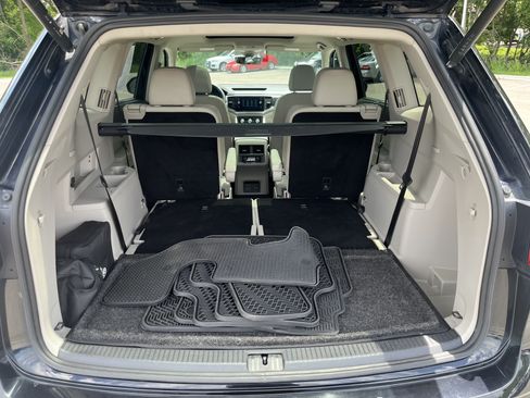 Certified 2023 Volkswagen Atlas SEL R-Line AWD/4WD image 30