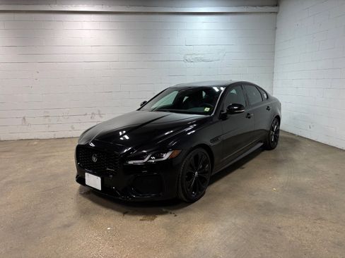 Used 2024 Jaguar XF R-Dynamic SE AWD/4WD image 1