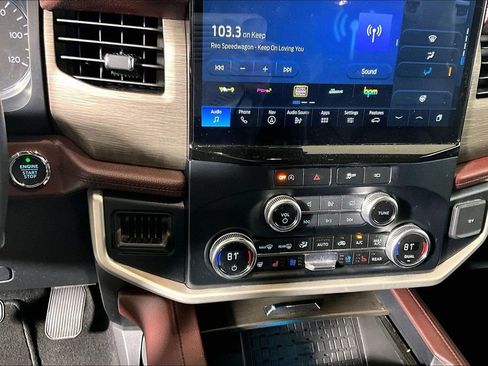 Certified 2024 Ford Expedition Limited image 25